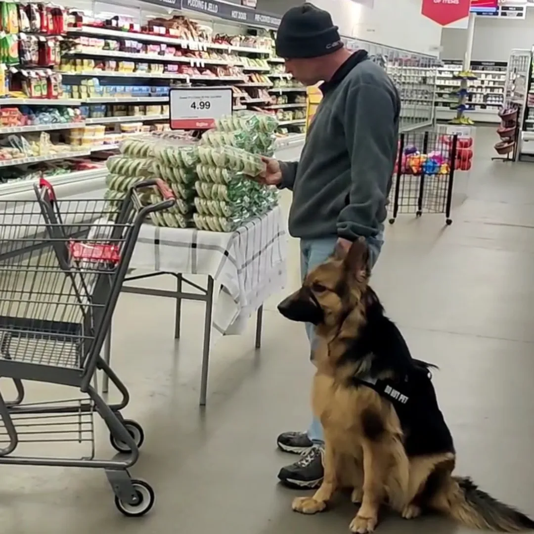 Steve the Dogman with a service dog